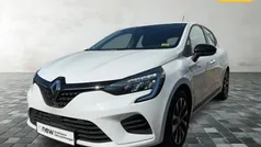Weiß Gebraucht 2023 Renault Clio V Equilibre Limousine | 14.497 € (Fairer Preis)