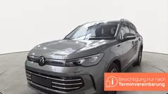 Cipressinogrün metallic Gebraucht 2024 VW Tiguan Elegance SUV | 36.925 € (Fairer Preis)