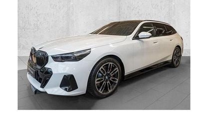 Gebraucht BMW 520 M Sport 360 PS (264 kW) 2025 Weiß Kombi