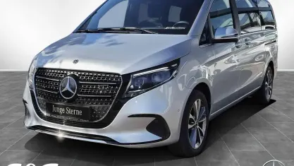 Gebraucht Mercedes V250 Avantgarde 190 PS (139 kW) 2025 Hightechsilber metallic Van / Kleinbus