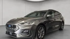 Grau Gebraucht 2024 Ford Focus ST-Line X Limousine | 26.940 € (Guter Preis)