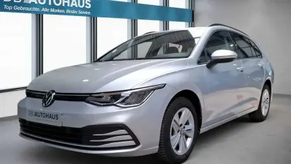 Gebraucht VW Golf VIII Life 110 PS (80 kW) 2024 Silber Kombi