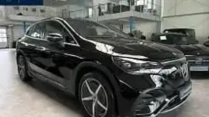 Gebraucht Mercedes EQE500 AMG Line Premium Plus 300 kW (408 PS) 2023 Schwarz SUV