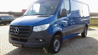 Gebraucht Mercedes Sprinter 150 PS (110 kW) 2021 Blau Van