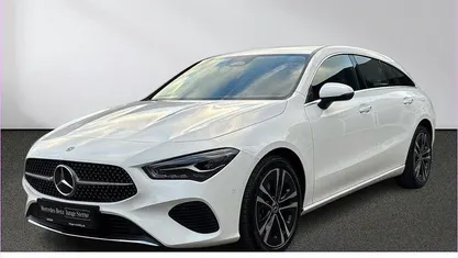 Weiß Gebraucht 2025 Mercedes CLA180 Shooting Brake Progressive Kombi | 29.490 € (Fairer Preis)