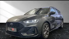 Magneticgrau (grau) Gebraucht 2023 Ford Focus ST-Line Kombi | 25.700 € (Fairer Preis)