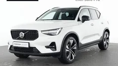 Weiß Gebraucht 2024 Volvo XC40 Plus SUV | 35.990 € (Fairer Preis)