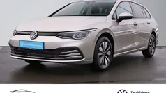 Ivory silver metallic Gebraucht 2023 VW Golf VIII Move Kombi | 22.995 € (Fairer Preis)