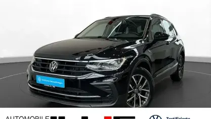 Gebraucht VW Tiguan Life 150 PS (110 kW) 2022 Deepblack perleffekt (schwarz) SUV