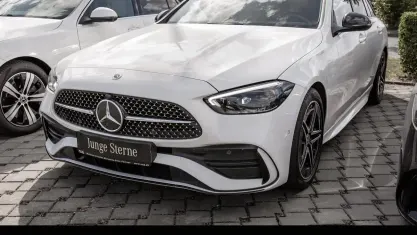 Gebraucht Mercedes C300 AMG 258 PS (189 kW) 2023 Unilack polarweiß Kombi