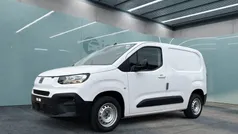 Weiß Gebraucht 2024 Fiat Doblò Van / Kleinbus | 23.280 € (Fairer Preis)
