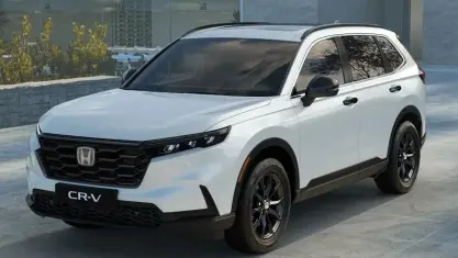 Uusi Honda CR-V Elegance 144 HP (105 kW) 2026 Diamond dust pearl Katumaasturi