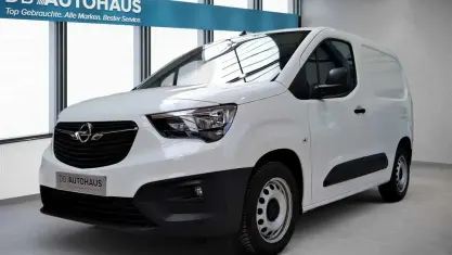 Gebraucht Opel Combo Edition 102 PS (75 kW) 2022 Weiß Van / Kleinbus