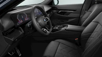 Gebraucht BMW 520 M Sport 197 PS (144 kW) 2025 Carbonschwarz metallic Limousine