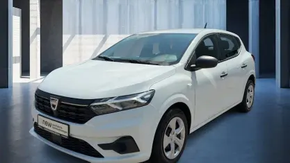 Gebraucht Dacia Sandero Essentiel 67 PS (49 kW) 2022 Weiß Limousine