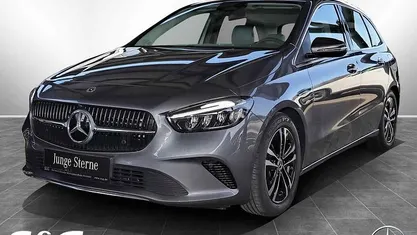 Metalliclack mountaingrau Gebraucht 2024 Mercedes B200 Van / Kleinbus | 29.960 € (Fairer Preis)