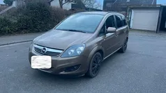 Braun Gebraucht 2013 Opel Zafira Van / Kleinbus | 4.449 € (Fairer Preis)