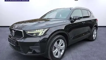 Schwarz Gebraucht 2023 Volvo XC40 Core SUV | 30.890 € (Fairer Preis)