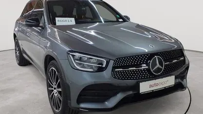 Gebraucht Mercedes GLC300 AMG line 245 PS (180 kW) 2021 Selenitgrau metallic SUV