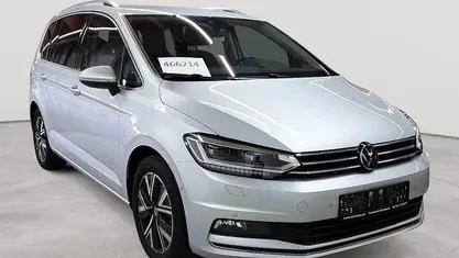 Gebraucht VW Touran Highline 150 PS (110 kW) 2022 Van / Kleinbus