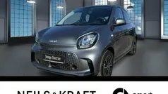 Grau Gebraucht 2021 Smart ForFour Electric Drive Limousine | 13.780 € (Teuer)