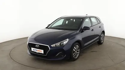 Gebraucht Hyundai i30 Trend 99 PS (72 kW) 2020 Blau Limousine