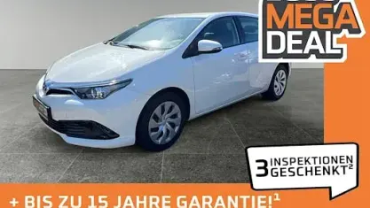 Gebraucht Toyota Auris Cool 99 PS (72 kW) 2017 Weiß Limousine