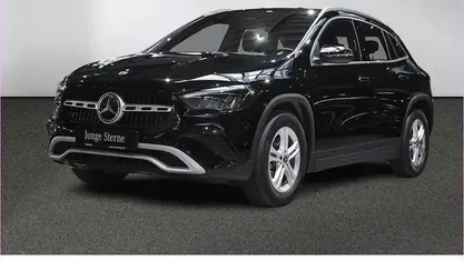 Gebraucht 2024 Mercedes GLA200 SUV | 34.960 € (Guter Preis)