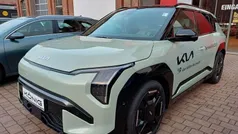 Grün Gebraucht 2024 Kia EV3 4 SUV | 42.990 € (Guter Preis)