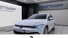 Gebraucht 2023 VW Golf VIII Life Kombi | 24.222 € (Fairer Preis)