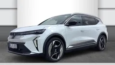 Perlmuttweiß metallic, black pearlschwarz metall Gebraucht 2025 Renault Scénic Iconic Van / Kleinbus | 47.995 € (Fairer Preis)