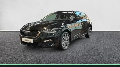 Gebraucht Skoda Scala Tour 110 PS (80 kW) 2023 Blackmagic perleffekt Kleinwagen