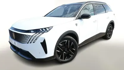 Nouă Peugeot 5008 GT 145 CP (106 kW) 2026 Alb SUV
