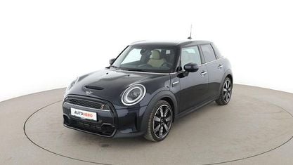 Używany Mini Cooper S Classic 178 KM (130 kW) 2023 Niebieski Hatchback