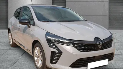 Gebraucht Renault Clio V Evolution 101 PS (74 kW) 2025 Rafalegrau Kleinwagen