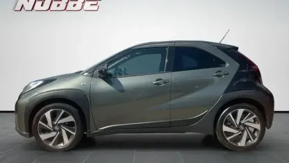 Gebraucht Toyota Aygo X X-plore 72 PS (52 kW) 2022 Grün SUV
