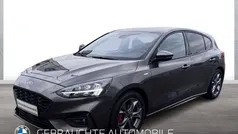 Silber Gebraucht 2020 Ford Focus ST Limousine | 19.790 € (Fairer Preis)