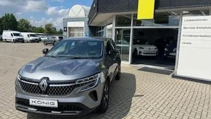 Grau Gebraucht 2024 Renault Austral Evolution SUV | 26.998 € (Fairer Preis)