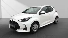Schneeweiss Gebraucht 2023 Toyota Yaris Hybrid Business Edition Kleinwagen | 18.450 € (Fairer Preis)