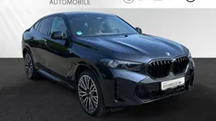 Carbonschwarz metallic Gebraucht 2024 BMW X6 M Sport SUV | 84.888 € (Superpreis)