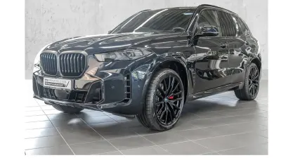 Gebraucht BMW X5 M Sport 360 PS (264 kW) 2025 Schwarz SUV