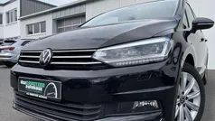 Deep black Gebraucht 2024 VW Touran Highline Van / Kleinbus | 32.860 € (Guter Preis)