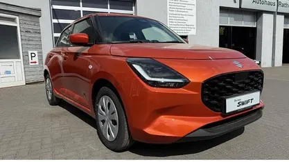 Neu Suzuki Swift Club 83 PS (61 kW) 2025 Silber Kleinwagen