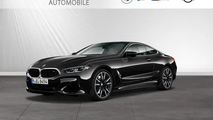 Gebraucht BMW M850 M Sport 530 PS (389 kW) 2023 Saphirschwarz metallic Coupé