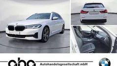 Alpinweiß uni Gebraucht 2022 BMW 520 Kombi | 33.860 € (Fairer Preis)