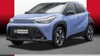 Neu Toyota Aygo X 116 PS (85 kW) 2026 Light purple silver / black SUV