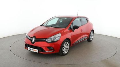 Używany Renault Clio IV LIMITED 90 KM (66 kW) 2019 Czerwony Sedan/Limuzyna