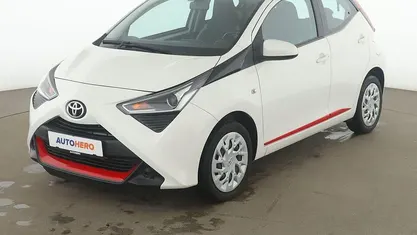 Gebraucht Toyota Aygo X-clusiv 72 PS (52 kW) 2019 Weiß Kleinwagen