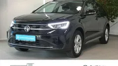 Deep black perleffekt (metallic) Gebraucht 2024 VW Taigo Life SUV | 19.790 € (Fairer Preis)