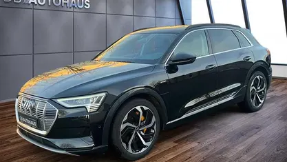 Gebraucht 2022 Audi e-tron Advanced Plus SUV | 28.460 € (Fairer Preis)